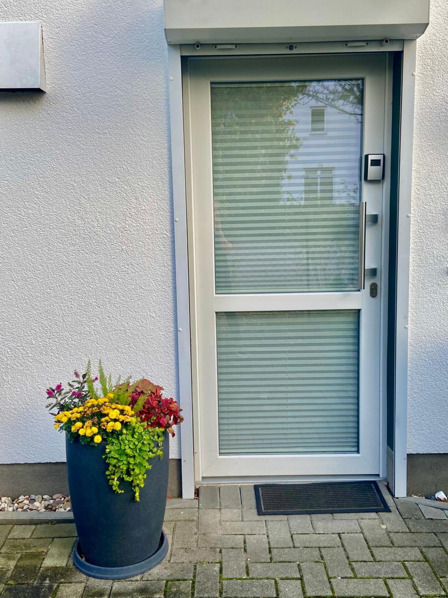 Fewo-airport Apartment *